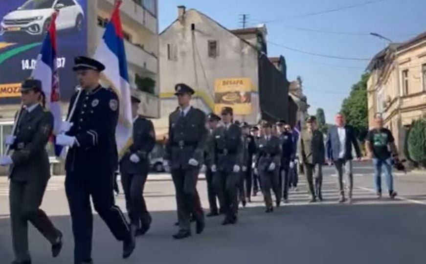 Nižu se reakcije na skandal u Prijedoru, prof. Muhasilović: "Gdje su i šta rade naše institucije?"