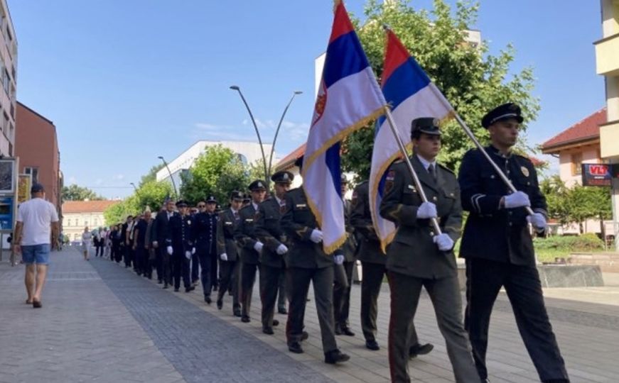 Vlasti RS nemaju namjeru prestati dizati tenzije uoči godišnjice genocida u Srebrenici