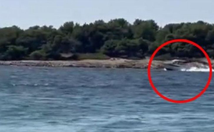 I turisti i lokalci u biseru Hrvatske očajni, preklinju policiju da reagira: 'Poginut će kupači'