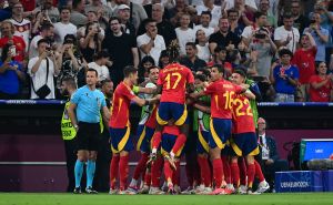 EURO 2024 | Tri navijača dobili žestoku kaznu i krivičnu prijavu zbog ometanja utakmice