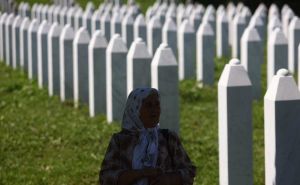 Odao počast Srebrenici i pobrao ovacije: 'Jedini normalni političar u Srbiji'