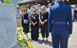 Reporter iz Srbije prvi put na komemoraciji u Srebrenici: 'Vrhunac tuge se osjetio tamo'