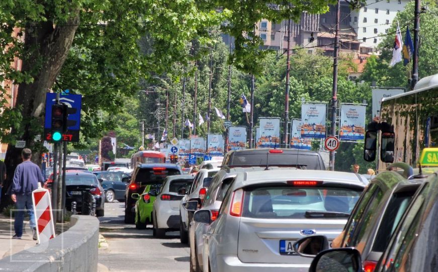 Vozači, oprez: Ove ulice su zatvorene večeras u Sarajevu