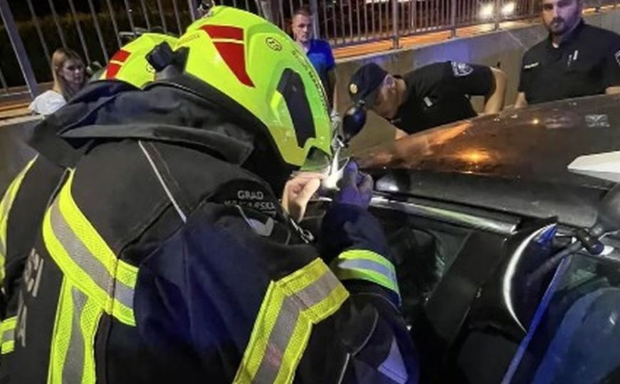 Makarska: Roditelji ostavili dijete u zaključanom automobilu, a vatrogasci ga spašavali