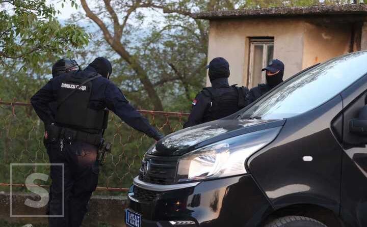 Dragan Bursać: A, kad će policajci iz Bihaća i Goražda biti raspoređeni na Zlatiboru i Kopaoniku?