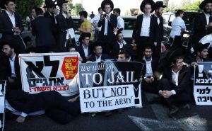 Izrael počeo sa mobiliziranjem ultraortodoksnih jevreja: 'Ići ću u zatvor, ali ne u vojsku'