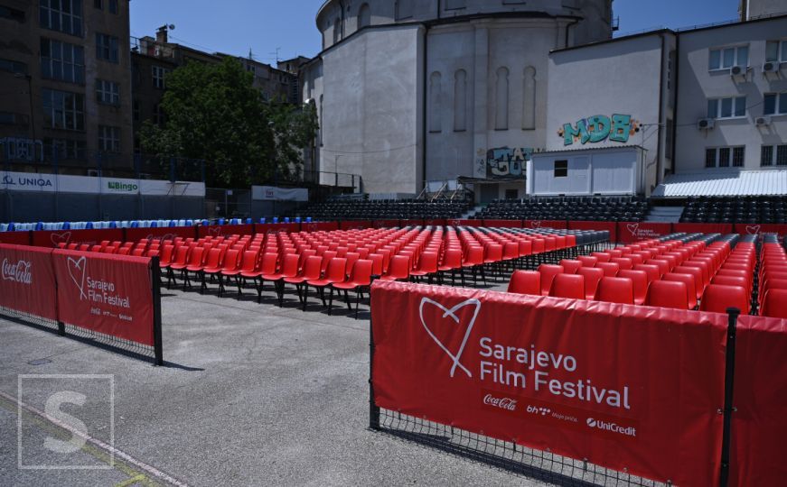 Sarajevo se sprema za najvažniji festival: U kinu Metalac postavljene stolice za goste