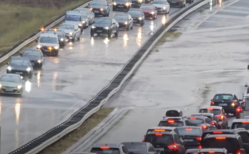 Veliko nevrijeme u dijelu Hrvatske: Ulice potopljene, nastao kolaps na cestama