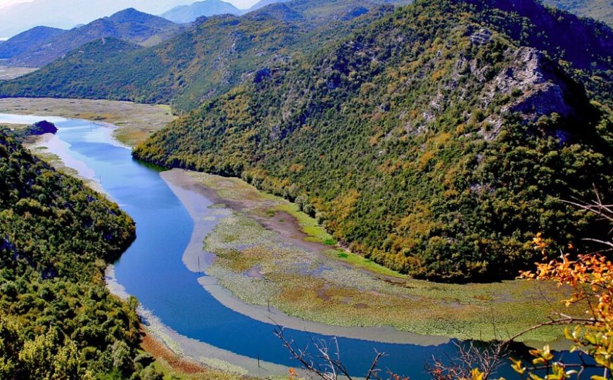 Crna Gora: Jedna osoba poginula, sedam povrijeđenih u sudaru tri plovila na Rijeci Crnojevića