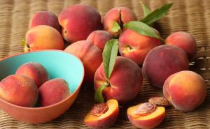 Mnogima omiljeno ljetno voće: Da li ste znali da breskve i nektarine dijeli jedan gen razlike?