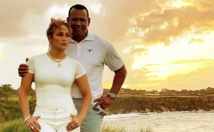 Sjećate li se bivšeg zaručnika Jennifer Lopez? Uživa sa svojom novom partnericom na odmoru u Italiji