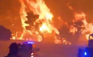 Požar u Tučepima ponovo aktivan, gori i u još jednom dijelu Hrvatske
