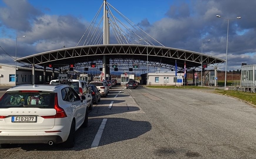 Između Bosne i Hercegovine i Hrvatske privremeno se otvaraju dodatni granični prijelazi