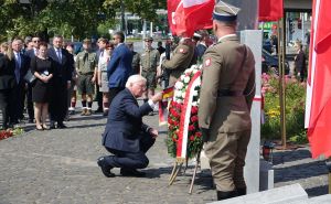 Njemački i poljski predsjednik položili cvijeće žrtvama nacističkog terora u Varšavi