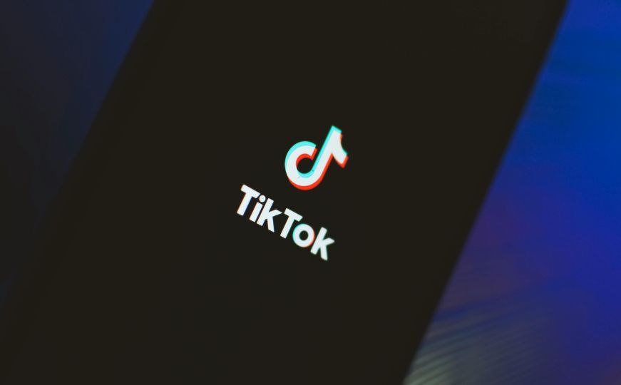 SAD ponovo tužio TikTok: 'Koriste privatne podatke male djece'