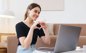 Tražite ljubav preko interneta? Evo zašto morate biti naročito oprezni tokom ljeta
