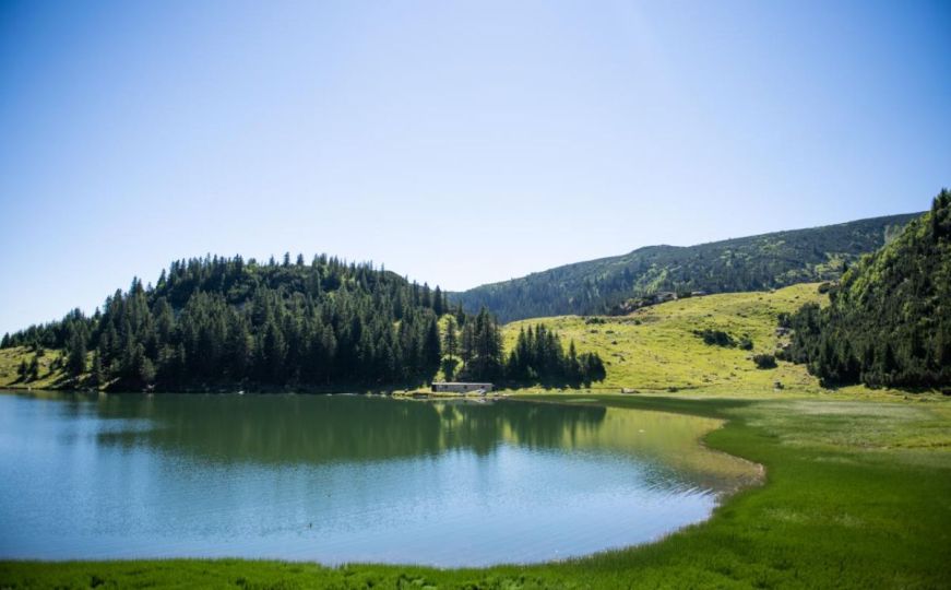 Tragična nesreća kod Prokoškog jezera: Poginuo vozač četverotočkaša