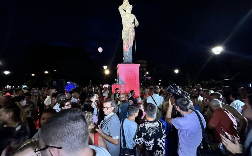 Pogledajte kako izgleda spomenik Kulinu banu koji je otvoren u Banjoj Luci