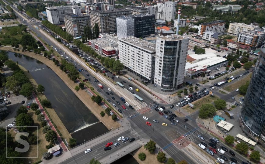 Prizori iz zraka: Pogledajte velike gužve u Sarajevu nakon saobraćajne nesreće