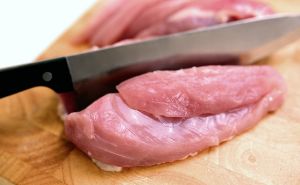 Kako održati meso sočnijim i ukusnijim? Ključ je u načinu na koji kuhate