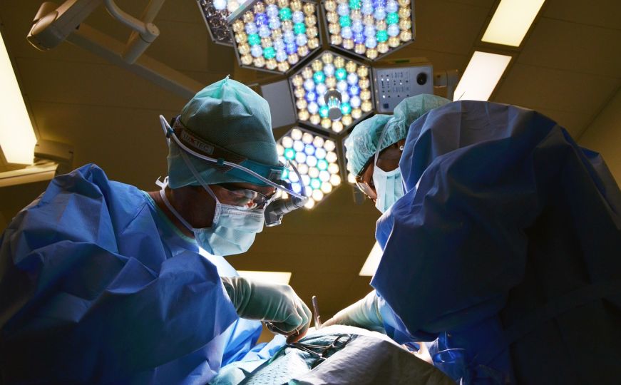 Ljekarska komora FBiH: Prva transplantacija srca u BiH veliki korak naprijed za našu struku