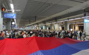 Beograd: Demonstranti ušli u zgradu Glavne željezničke stanice, blokirali prugu