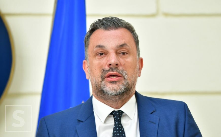 Oglasio se Konaković o požaru na Tjentištu: "Prvo neka zatraže pomoć institucija i snaga BiH"