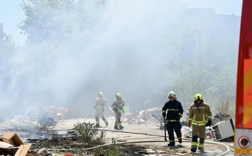 Brzom reakcijom vatrogasaca ugašen požar u Sarajevu