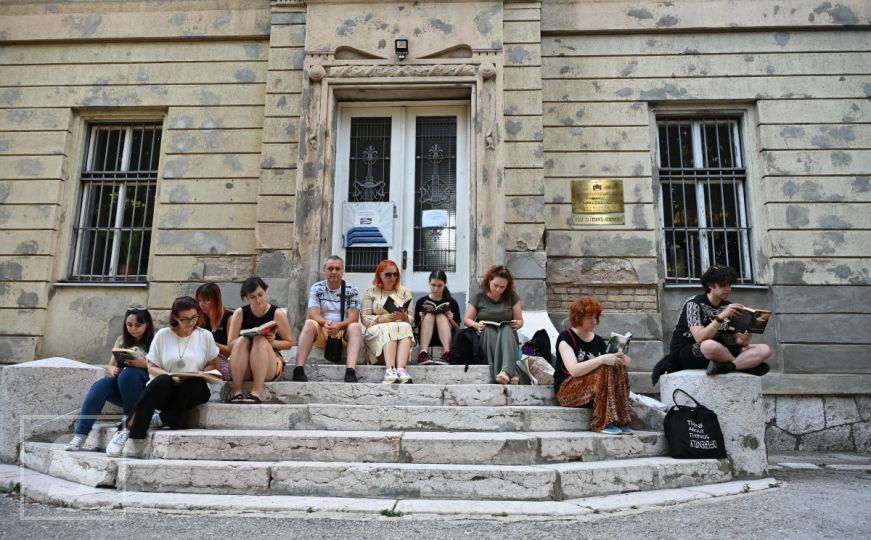 NUB BiH te treba: Dođi u četvrtak na mirnu protestnu šetnju za spas naše Nacionalne biblioteke