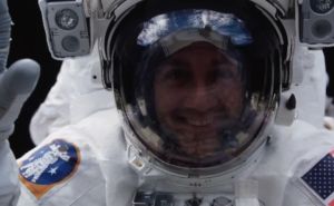 Astronaut došao u kontakt sa čudnom masom u svemiru: Završila mu na odijelu