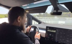 Kadirov objavio snimak u Teslinom Cybertrucku i zahvalio se Musku: Evo kakav je odgovor dobio