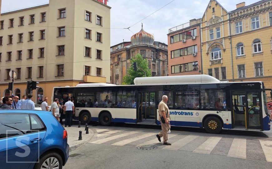 U Sarajevu obustavljen tramvajski saobraćaj: Stigla policija i hitna pomoć