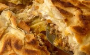 Ne može brže, a ukusnije: Burek iz tave za sve gurmane