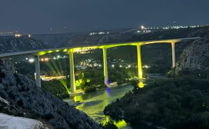 Pogledajte noćne fotografije mosta Hercegovina nekoliko sati prije svečanog otvorenja