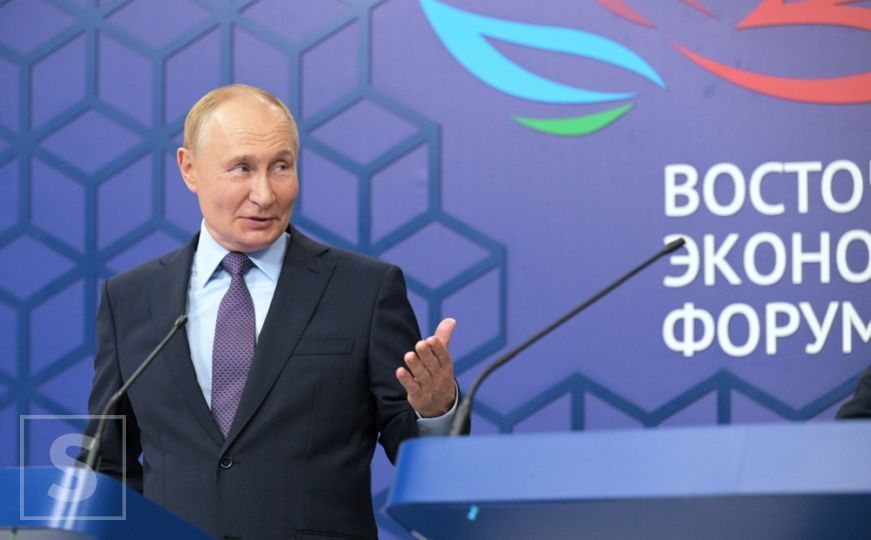 Putin ironično podržao Kamalu Harris jer se ona "zarazno smije"