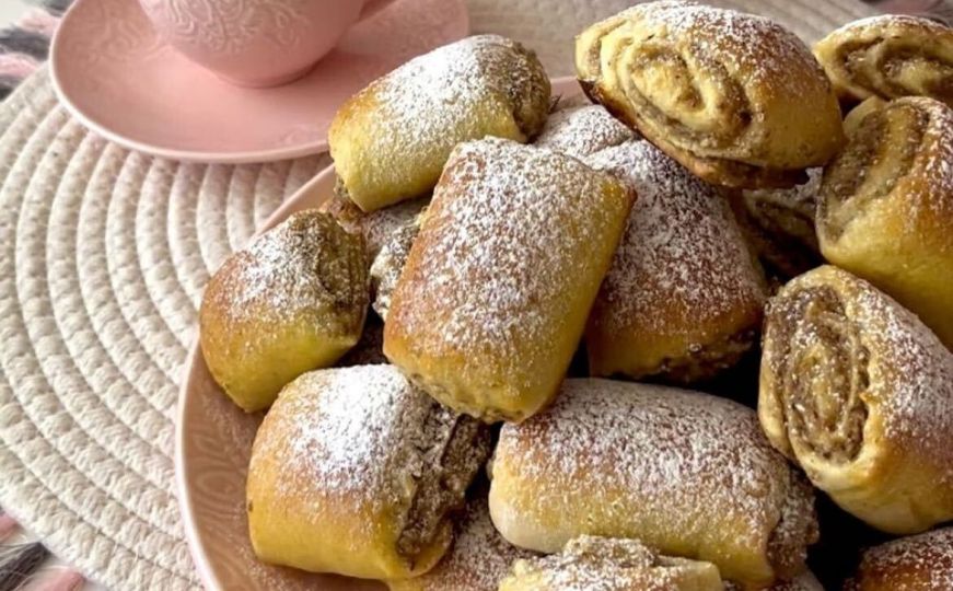 Mini štrudlice s pekmezom i lješnjacima: Recept koji će vas oduševiti