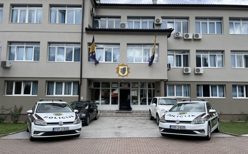 MUP KS dodijelio četiri vozila MUP-u BPK Goražde, osigurano i skoro 200.000 KM za obuku kadeta