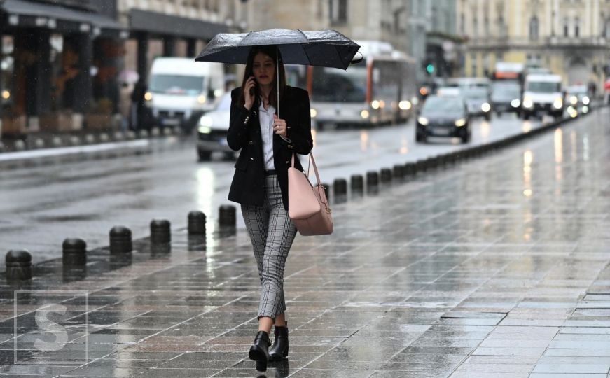 Jesen u Sarajevu: Kišobran je najpoželjniji modni dodatak ovog utorka