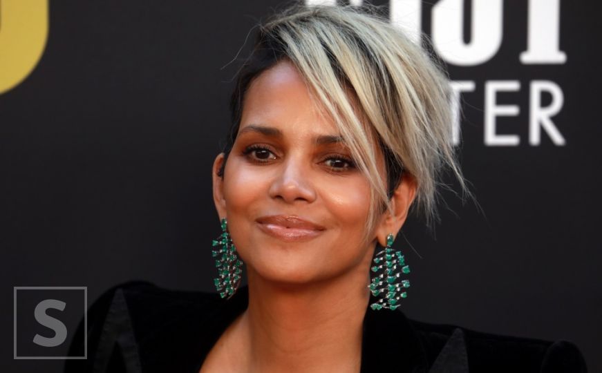 Halle Berry odbila muzičku legendu: "Udvarao mi se na koncertu, zadržala sam papirić"