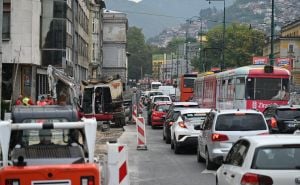 "Mic po mic" glavnom ulicom: Saobraćajni kolaps u centru Sarajeva, naoružajte se strpljenjem