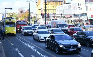 Totalni saobraćajni kolaps u Sarajevu: Nastale kilometarske kolone