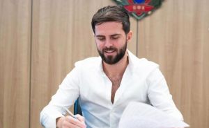 Sada je zvanično: Miralem Pjanić potpisao za CSKA Moskvu