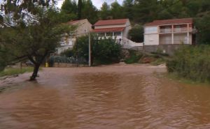 Potop u Dalmaciji: 'To nikad u životu nisam vidio, asfalt diže, sve trga, sve je padalo'