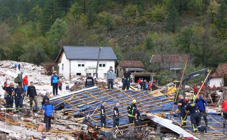 Ekipa portala Radiosarajevo.ba u Donjoj Jablanici: Ovo su prvi kadrovi dan nakon katastrofe