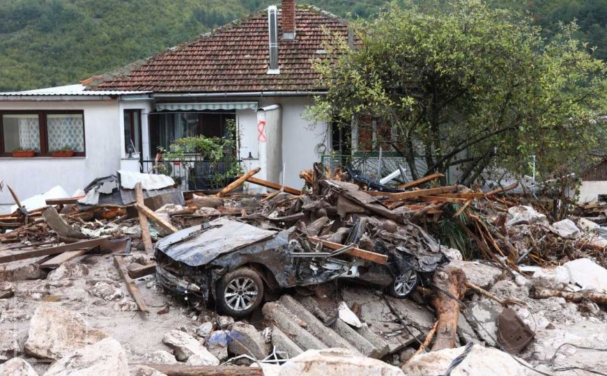 Fotografije koje lede krv u žilama: Gdje su nekada bili topli domovi, sada su ruševine