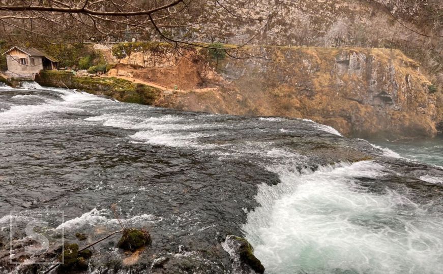 Upozorenje AVP Sava: Vodostaj rijeke Une raste na području grada Bihaća