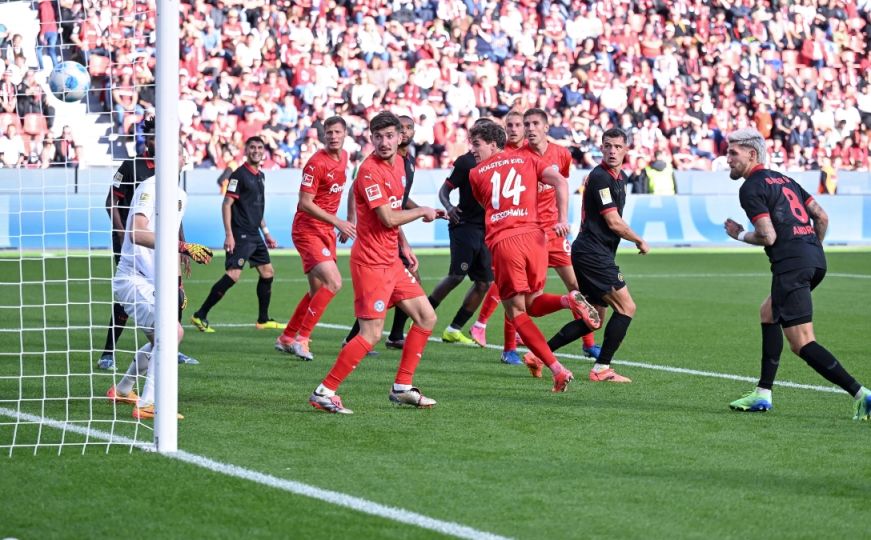 Zmaj junak svoje ekipe: Armin Gigović izborio penal za veliki bod protiv prvaka Bundeslige