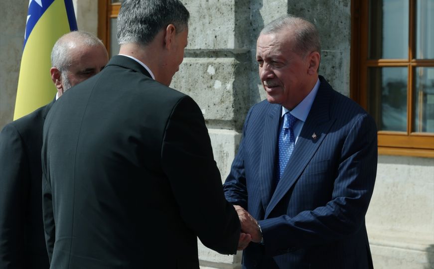 Erdogan poslao poruku povodom poplava u BiH: 'Nastojimo zaliječiti rane naše braće u teškim danima'