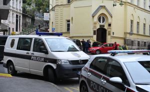 Saznajemo: U nekoliko škola u Sarajevu stigla dojava o postavljenoj bombi