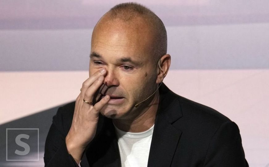 Iniesta zaplakao na oproštaju od fudbala: "Nikada nisam mislio da će doći ovaj dan"